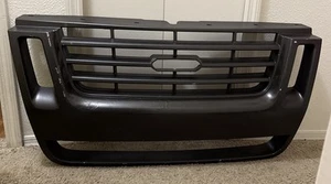 2006-2010 Ford Explorer Front Bumper Grille P/N 6L24-8150-CFW - Picture 1 of 12