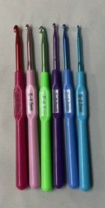 6PCS Ergonomic Crochet Hooks Set G 5.0, F 4.5,. E 4.0, D 3.5, C3.0, B 2.5. - Picture 1 of 1