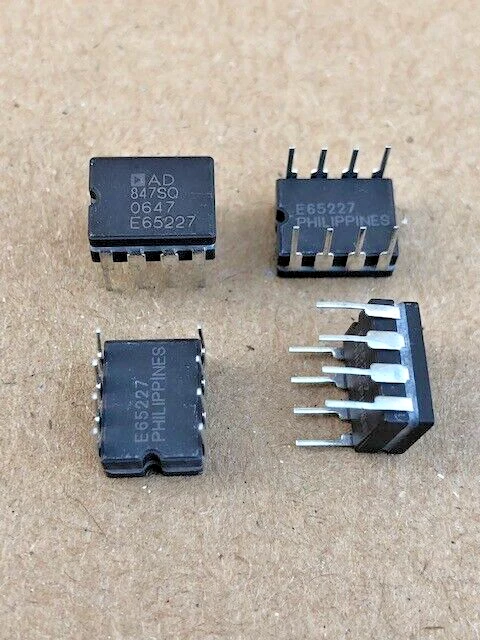 1 Stück Integrierte Schaltung - AD847SQ - AD (Analog Devices) - DIP8 - Image 1 of 1