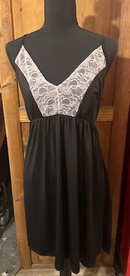 Camisón Corto Babydoll Estilo Slip Tahari Negro y Rosa Encaje Espalda Entrecruzada M Foto 1 de 4