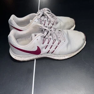 Size 8.5 Women’s Shoes - Nike Run Swift SE Gray Used - Picture 1 of 7