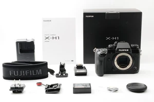 [NEAR MINT] Fujifilm Fuji X-H1 24.3MP Mirrorless Digital Camera w/ Flash JAPAN - Picture 1 of 12