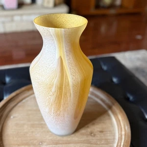 Vintage italienische Maestri Vetrai Azzurra Vase satiniertes Kunstglas Bernstein weiß Wirbel - Bild 1 von 4