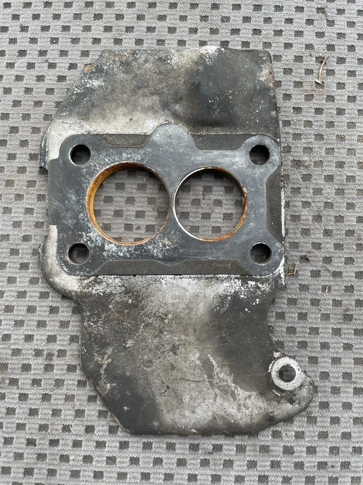 Nissan Bluebird 200B Stanza Carby to Manifold bottom Tray and Spacer - image 1 of 1