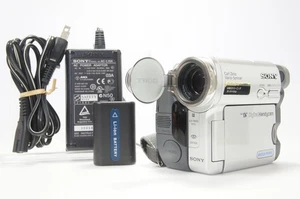 [Near MINT] Sony DCR-TRV33 Handycam Digital Mini DV Camcorder Nightshot JAPAN - Picture 1 of 14