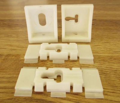 4 1989-93 CADILLAC DEVILLE, FWD FLEETWOOD DOOR MOLDING RETAINER CLIPS 2 UP, 2 LO - Image 1 of 2