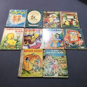 Vintage Childrens Book Bundle Of 10 Titles - Classics Like "Little Bear" "Sky Hi - Imagen 1 de 23