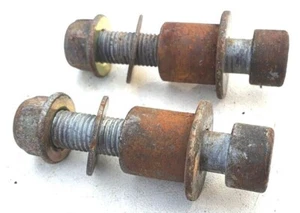 Triumph Sprint ST Centre Stand Pivot Bolt pair 1050 2005 - Picture 1 of 2