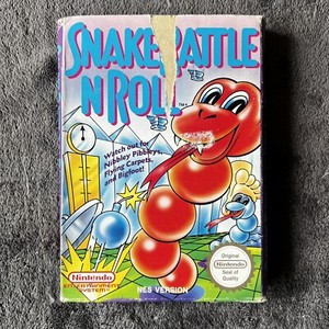 Nintendo NES Boxed and Complete Snake Rattle N Roll RETRO