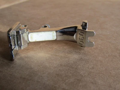 BERNINA   EMBROIDERY FOOT  030 - Image 1 of 2