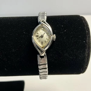 Vintage Bulova 10K Rolled Gold Plate Petite Damenuhr in funktionierendem Zustand - Bild 1 von 7