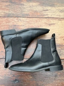 Everlane Womens “The Italian” Chelsea Square Toe Boots Black Leather Sz 8.5 -W23 - Picture 1 of 6