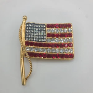 Vintage KJL Brooch American Flag Patriotic Rhinestone Red White Blue Signed - Picture 1 of 7