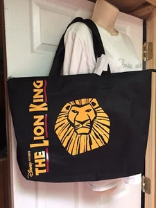 Neu mit Etikett Disney Presents DER KÖNIG DER LÖWEN Play schwarze BEUTELTASCHE - Bild 1 von 6