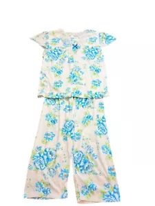 Lati Fashion Floral Pajama Set Size L Lace Detail Short Sleeve Top Crop Pants - Picture 1 of 13