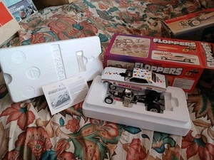 1320 THE FLOPPERS 1972 PLYMOUTH CUDA DON SCHUMACHERS WONDER WAGON NiB - Picture 1 of 8