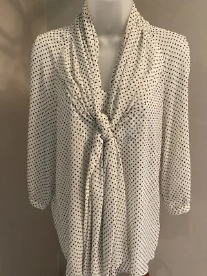 Blusa ligera para mujer Fossil punteada  Foto 1 de 4