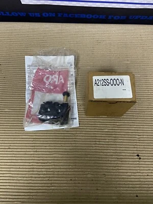 ARO A212SS-000-N Solenoid Air Control Valve NEW OLD STOCK FREE SHIPPING  - Image 1 of 4