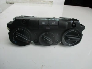 VW VOLKSWAGEN GOLF MK5 2005 ECON HEATHER CLIMATE CONTROL SWITCH PANEL UNIT - Picture 1 of 6