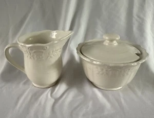 CorningWare Tableware Creamy Off-white Stoneware Creamer & Sugar Bowl Set - Picture 1 of 7