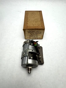 University Loudspeaker US Navy Volume Control Symbol R101 Model NT49546. N.O.S. - Picture 1 of 4