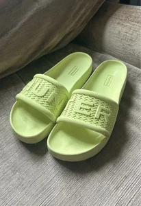 Yellow hunter sliders size 8 - Picture 1 of 4