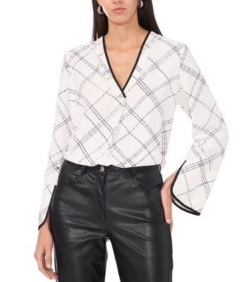 Punho dividido Vince Camuto Top LS branco com padrão geométrico preto 3XL - Imagem 1 de 4