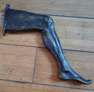 Nelles Signed Bronze Sculpture Leg Hooks 1991 - Picture 1 of 5