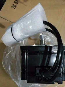 NEW YASKAWA AC SERVO MOTOR SGMP-08V312 SGMP08V312 - Picture 1 of 1