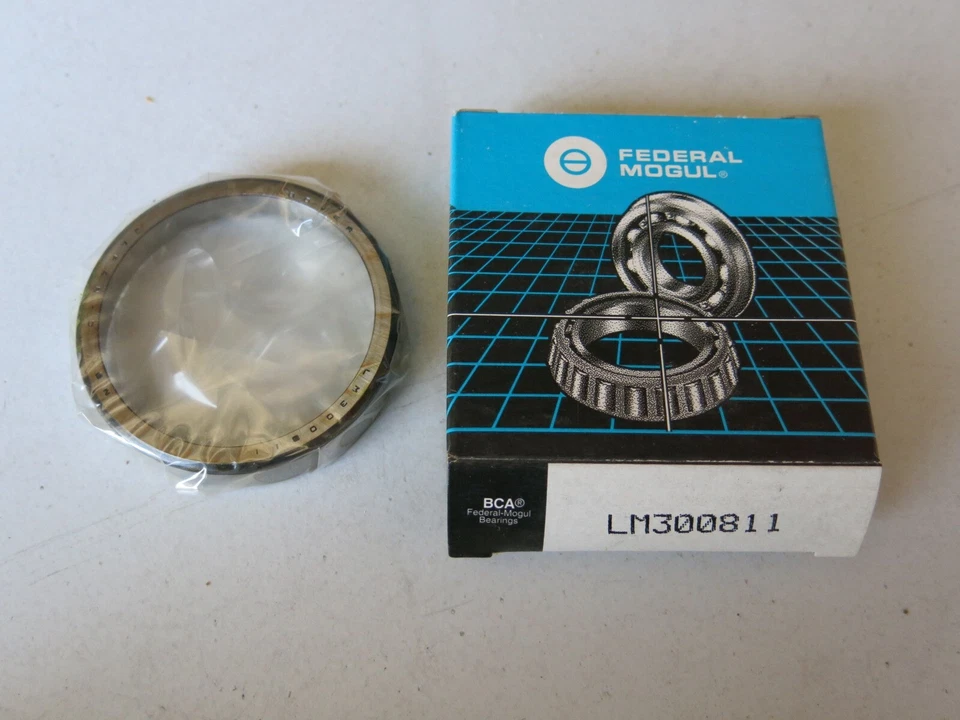 Rolamento Federal Mogul LM300811 compatível com VW Alfa Romeo Peugeot Saab Porsche '46-'10 - Imagem 1 de 1