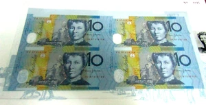 Bloque sin cortar de 4 números de serie rojos 1997 billetes de 10 dólares escasos - Imagen 1 de 3