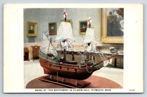 Modelo de postal del Mayflower en Pilgrim Hall, Plymouth, MA - Imagen 1 de 2