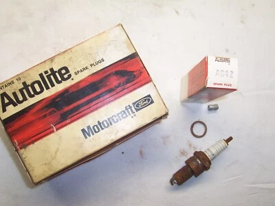 Spark Plug Set - 1965 thru 75 Dodge, Plymouth  273, 318, 360 - Autolite AG52 - Image 1 of 2