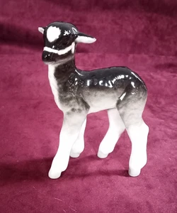 LOMONOSOV LAMB RUSSIAN PORCELAIN FIGURE - Picture 1 of 7