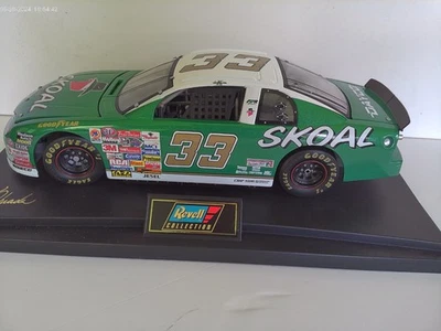 Ken Schrader 1/18 Revell Collection 1997 SKOAL BANDIT Racing Monte Carlo - Image 1 of 4