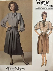 VOGUE 1224 Pattern Albert Nipon 8 Blouse Shoulder Pads Pleated Skirt Classic - Picture 1 of 10