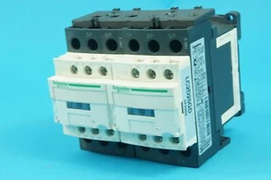 Schneider Electric LC2D25GD Reversing contactor 11KW 125VDC - Imagen 1 de 4