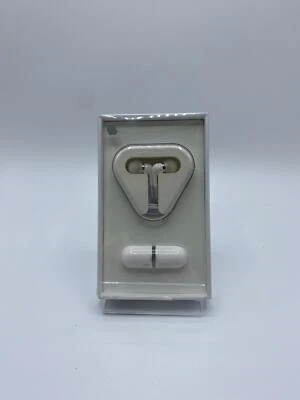 Apple Binaural In-Ear Headset Earbud Headphones Remote and Mic (MA850G/A) - Image 1 of 3