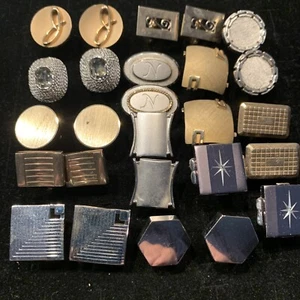 Gemelli SWANK lotto 13 paia gemelli vintage firmati tono oro e argento C2 - Foto 1 di 9