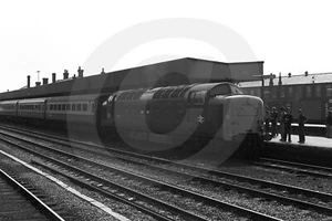5 B/W 35mm Negatives: Class 55 Deltic: 55010 KOSB: Doncaster: May 1980 7 - Picture 1 of 5