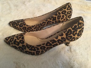 lifestride leopard pumps