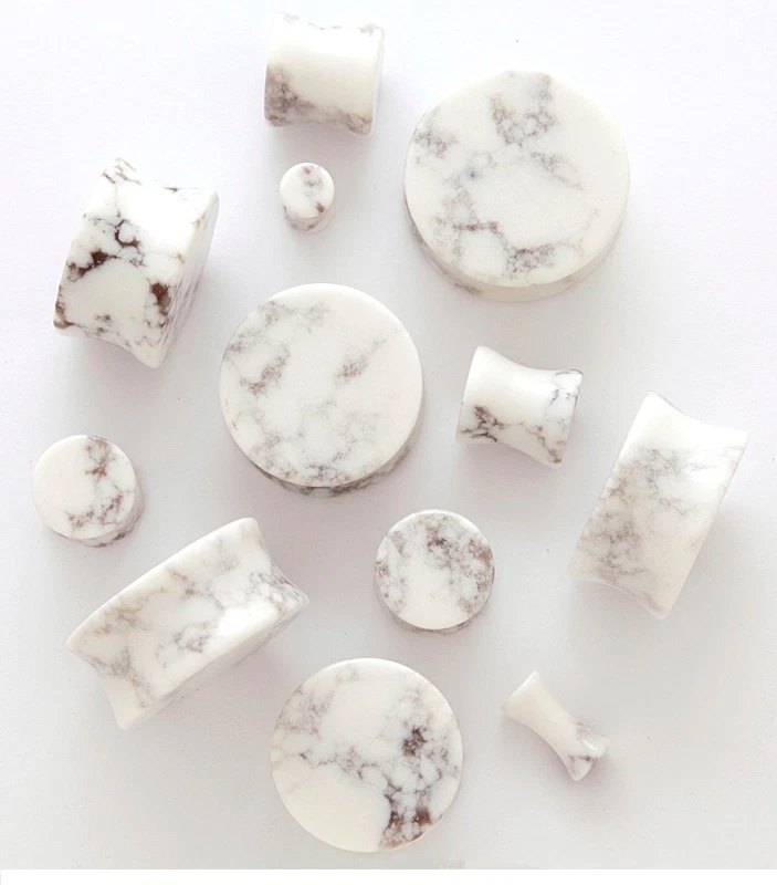 1 par de tapones de silla de montar de oreja acampanados dobles de piedra orgánica calibre blanco howlita que elijas Foto 1 de 1