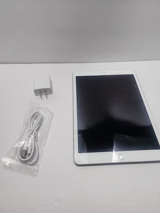 Apple iPad (8.ª generación) A2270 32 GB, Wi-Fi, 10,2 pulgadas - plateado -  - Imagen 1 de 6