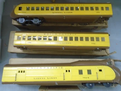 Lionel Pre War O Scale Union Pacific Streamline Set in Original Boxes Restored - Image 1 of 4