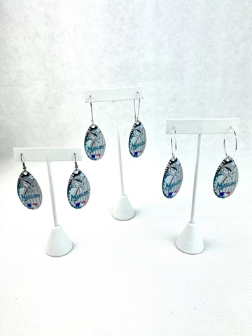 MLB Miami Marlins Vintage Teardrop Spinner Women’s Earrings Cover