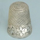Antique Sterling Silver Daisies Thimble by Simons Brothers * Circa 1920s