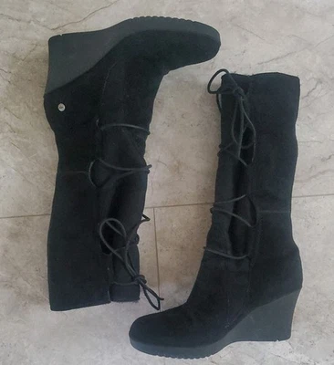  UGG  Black Wedge Lace Up Shearling Boots SIZE 8 Elsey 5596 - Image 1 of 4