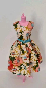 Sindy Doll 2 Piece Flowery Outfit Dress Belt Fits KK + Vintage Sindy Outfit Only - Picture 1 of 6