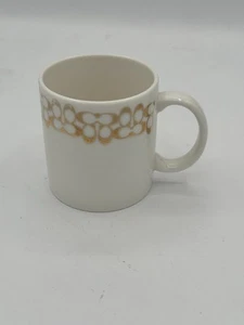 Coach New York Gold Signature C White Coffee Tea 6 Oz Mug Cup - Picture 1 of 9