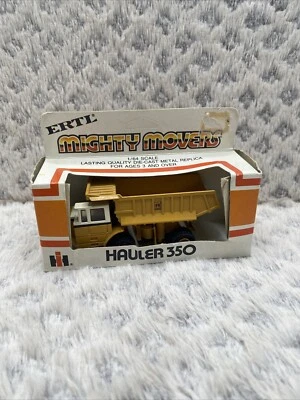 Remolque de colección ERTL Mighty Movers International Harvester 1/64 IH 350 #1852 caja Foto 1 de 4